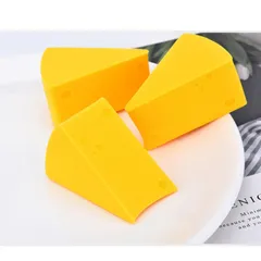 Bông phấn trang điểm hình tam giác