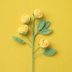 Cành hoa hồng ghép 4 bông hoa len handmade siêu xinh