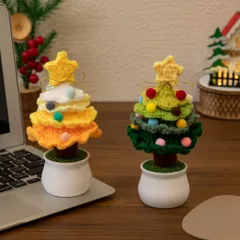 Chậu thông noel len dùng trang trí bàn làm việc, làm quà tặng