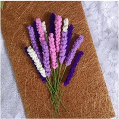 Hoa lavender len dùng trang trí bó hoa, làm quà tặng