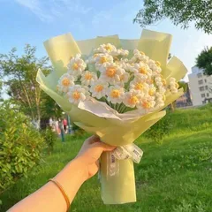 Bó hoa cúc họa mi len handmade – Hoa len trang trí & quà tặng