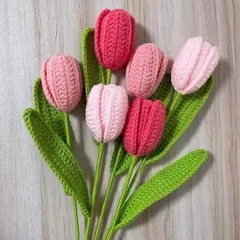 Hoa tulip ghép cánh len không nhụy dùng trang trí bàn làm việc, làm quà tặng