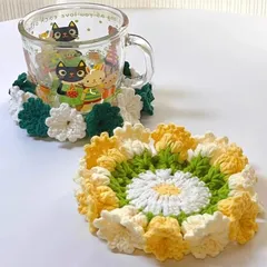 Lót ly hoa chuông len, giỏ hoa chuông len làm quà tặng, trang trí bàn làm việc