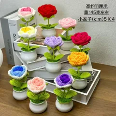 Chậu hoa hồng len dùng trang trí bàn làm việc, làm quà tặng