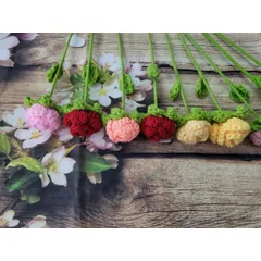 Hoa hồng mini len dùng trang trí bàn làm việc, làm quà tặng