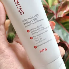 Sữa Rửa Mặt Sắc Ngọc Khang 100g chiết xuất 5 loại thảoo dượcc thiên nhiên giúp làm sạch dịu nhẹ, dưỡng da sáng mịn đều màu