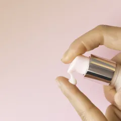 [Hỏa tốc] Serum dưỡng sáng da Active Brightening Serum Living Nature 30ml