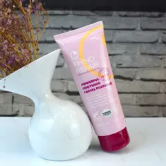 Sữa rửa mặt dưỡng ẩm Rhino Repair Powerful Soothing Facial Cleanser (150ml) - Nzheal