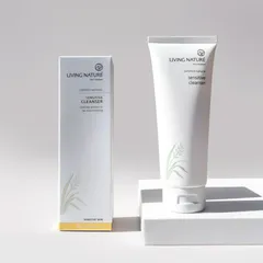 [Hỏa tốc] Sữa rửa mặt cho da nhạy cảm Living Nature Sensitive Cleanser 100ml