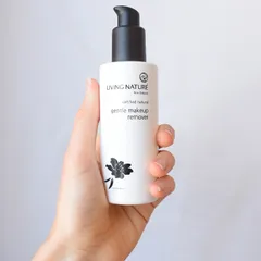 [Hỏa tốc] Nước tẩy trang Living Nature Gentle Makeup Remover