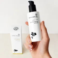 [Hỏa tốc] Nước tẩy trang Living Nature Gentle Makeup Remover