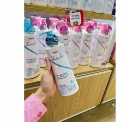 ( 400ml chai vòi ) Dung dịch vệ sinh phụ nữ Mistine Thái Lan dành cho da nhạy cảm 819095