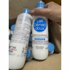 XẢ KHO MẪU CŨ HSD 6 THÁNG MỞ NẮP sữa tẩy trang Lait Démaq Doux 250ml có chứa Vitamin E giúp dưỡng ẩm cho da thường 819116