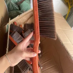 Chổi gỗ lông mềm cầm tay lau chùi bụi bàn thờ ghế sofa đệm trải giường tiện lợi
