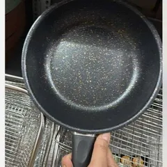 CHẢO CHIÊN CHỐNG DÍNH VÂN ĐÁ SIZE 20CM TIỆN DỤNG