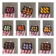 20 loại bánh như hình mỗi mẫu 6 cái mini bằng đất sét tổng cộng 120 cái . không có tủ khay. chỉ có bánh ạ