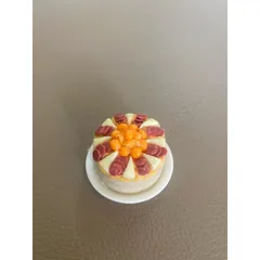 mô hình bánh trứng muối 3cm bằng đất sét