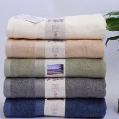 Khăn tắm cotton S'BABY 140x70cm được sản xuất hoàn toàn từ cotton, kháng khuẩn tốt, an toàn cho làn da, không bị xù lông
