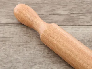 Cây Lăn Bột Loại Thường, có thiết kế tay cầm truyền thống hai đầu (TH732)