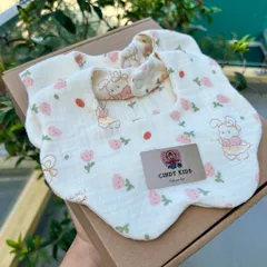 Yếm hoa Muslin cho bé gái, bé trai xoay 360 mềm mại thấm hút tốt độ hoàn thiện cao