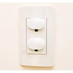 Combo 10 Nút Bịt Ổ Điện An Toàn Cho Bé Nhỏ - Bảo Vệ An Toàn Cho Gia Đình
