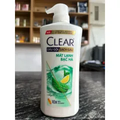 Dầu Gội Clear Mát Lạnh Bạc Hà Chai 630g