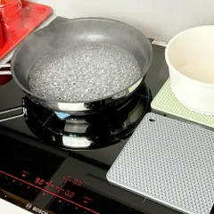 [Tặng Khăn] Bộ 5 Miếng Lót Nồi Silicon Cách Nhiệt Cao Cấp Chống Xước Bếp Chịu Nhiệt Lên Tới 200Độ C