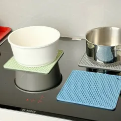 [Tặng Khăn] Bộ 5 Miếng Lót Nồi Silicon Cách Nhiệt Cao Cấp Chống Xước Bếp Chịu Nhiệt Lên Tới 200Độ C