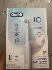 ban chai dien oral-b io series4
