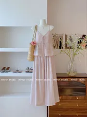 Set bộ nữ thiết kế áo hai dây buộc nơ kèm quần suông dài ống rộng thướt tha, phong cách tiểu thư vintage ngọt ngào