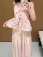 Set bộ nữ thiết kế áo hai dây buộc nơ kèm quần suông dài ống rộng thướt tha, phong cách tiểu thư vintage ngọt ngào