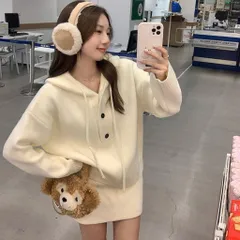 Set bộ áo và đầm len trơn dài tay có mũ dây rút đính cúc thời trang