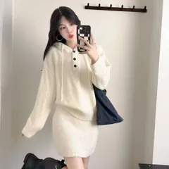Set bộ áo và đầm len trơn dài tay có mũ dây rút đính cúc thời trang