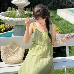Set váy hai dây xanh cốm xòe bèo đính ren hoa nhẹ nhàng cho mùa hè