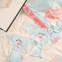 Quần lót đôi cho nam nữ in hình chú heo có cánh nổi dễ thương. Quần sịp nam nữ hình con lợn cute quà cho cặp đôi