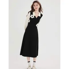 Váy len đen phối hoa cổ bẻ sơ mi đơn giản