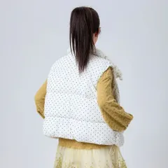 Áo phao gile chấm bi đen trắng cao cổ lót lông phối túi
