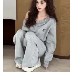 Set bộ áo hoodie trễ vai kẻ caro và quần ống rộng dáng suông màu xám tro