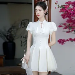 Váy cổ trang gấm hoa chìm phối lưới đính cúc ngọc