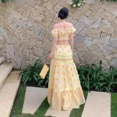 Set Váy Dài Maxi Đi Biển Và Áo Trễ Vai Hoa Nhí Màu Vàng Bơ Xinh Xắn Công Chúa Phối Ren Điệu Đà