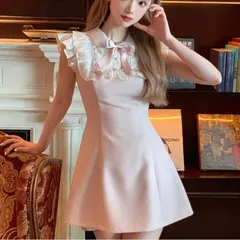 Đầm dạ hồng phấn tay bèo cổ yếm tiểu thư đính nơ