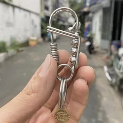 Móc khoá inox 304 1 đường đơn giản phối bi inox tặng kèm cây chọc sim