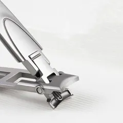 Bấm móng tay cao cấp siêu bén hình chú ve sầu độc lạ siêu nhẹ