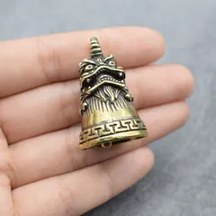 Chuông đồng phong thuỷ hình quái vật thiết kế tinh xảo âm thanh vang