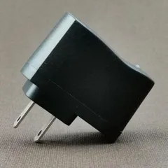 Cục Sạc USB 5V 0.5A Sạc Nhanh An Toàn, Củ Sạc Điện Thoại Cổng Usb Tiện Dụng - Cóc Sạc Đổi Đèn Báo Đầy (Màu Đen)