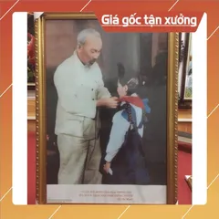 Khung ảnh Bác Hồ quàng khăn đỏ CÓ HOẢ TỐC