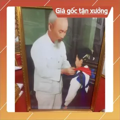 Khung ảnh Bác Hồ quàng khăn đỏ CÓ HOẢ TỐC