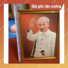 Bác Hồ vẫy tay chào ( khung kèm ảnh) CÓ HOẢ TỐC