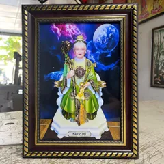 Khung Tranh BÀ CỐ HỶ - có khung  có hoả tốc