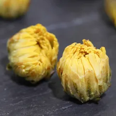 Trà Hoa Cúc Sấy Khô Nguyên Bông 100gr Cúc Nụ Kim Cương Thanh Nhiệt, Giải Độc, Mát Gan, Sáng Mắt
